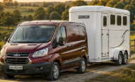 Ford Transit med Equitrek Night Trailer